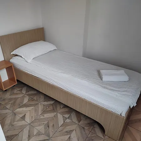 Bizet Apartment *